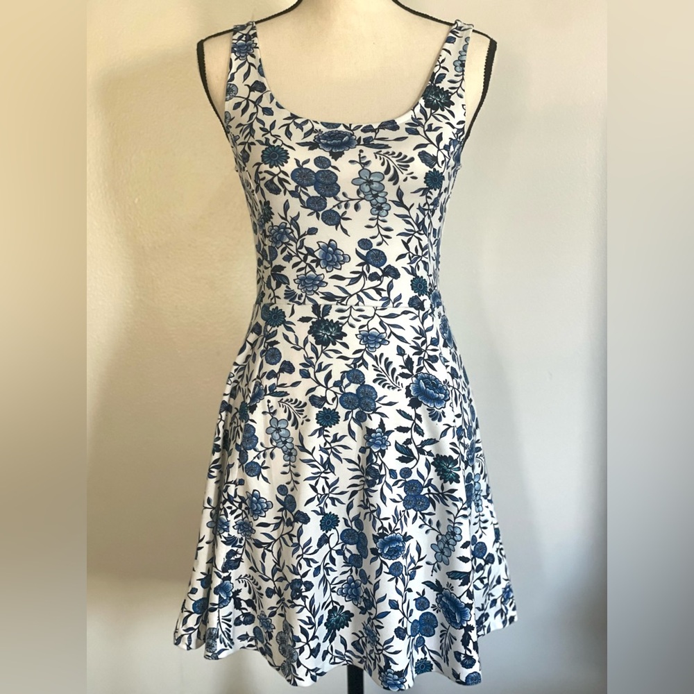 H&M Blue Floral Midi Dress
